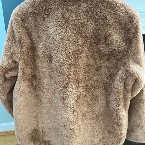 New Abercrombie Soft Faux Fur Pull Over Zipper top XL soft like mink - Picture 4 of 6